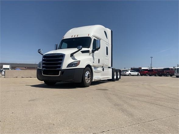 2022 FREIGHTLINER CASCADIA 126 - image 4 of 6