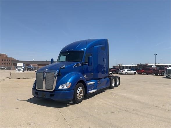 2021 KENWORTH T680 - image 3 of 6